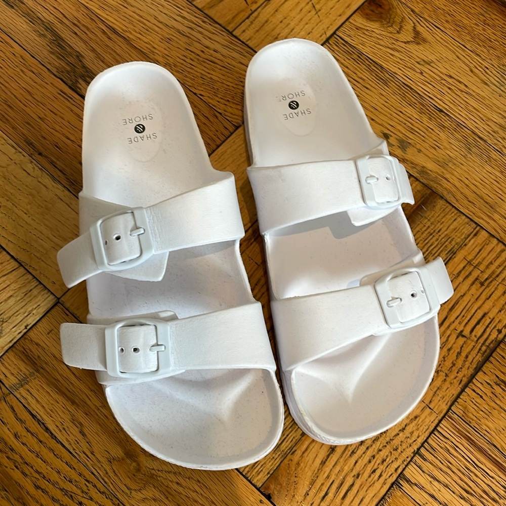 Shade & Store White Sandals Size 9